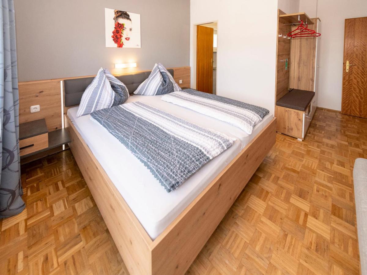 Gaestehaus Genf Фельден-ам-Вёртер-Зе Экстерьер фото