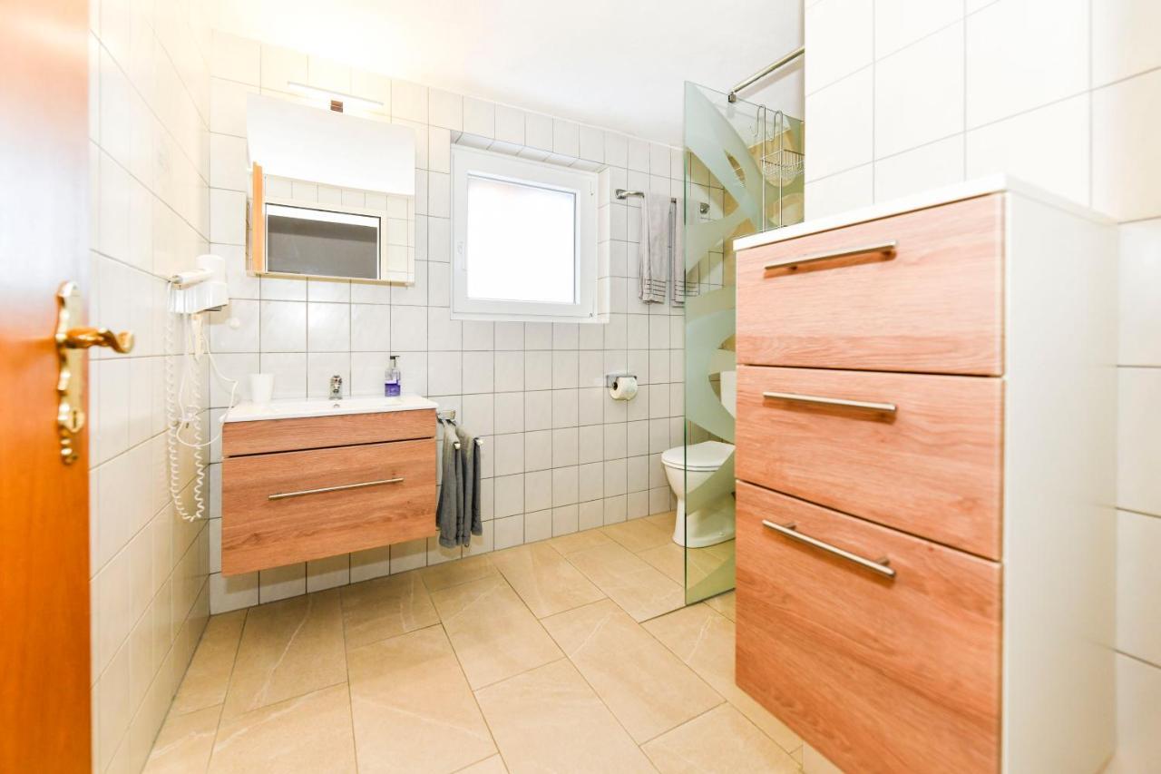 Gaestehaus Genf Фельден-ам-Вёртер-Зе Экстерьер фото