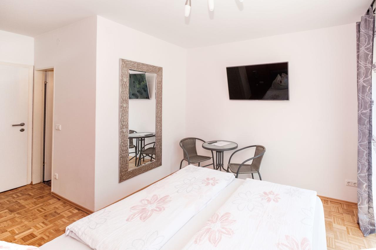 Gaestehaus Genf Фельден-ам-Вёртер-Зе Экстерьер фото